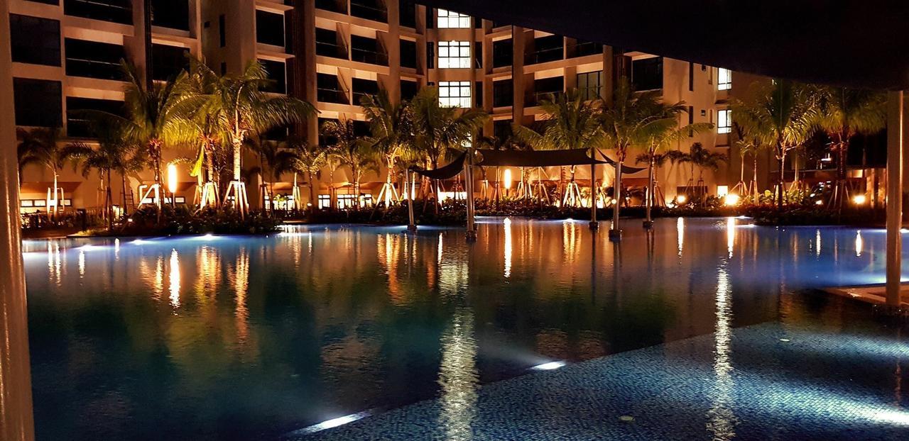 Barget And Lovely House At Atlantis Malacca Eksteriør bilde